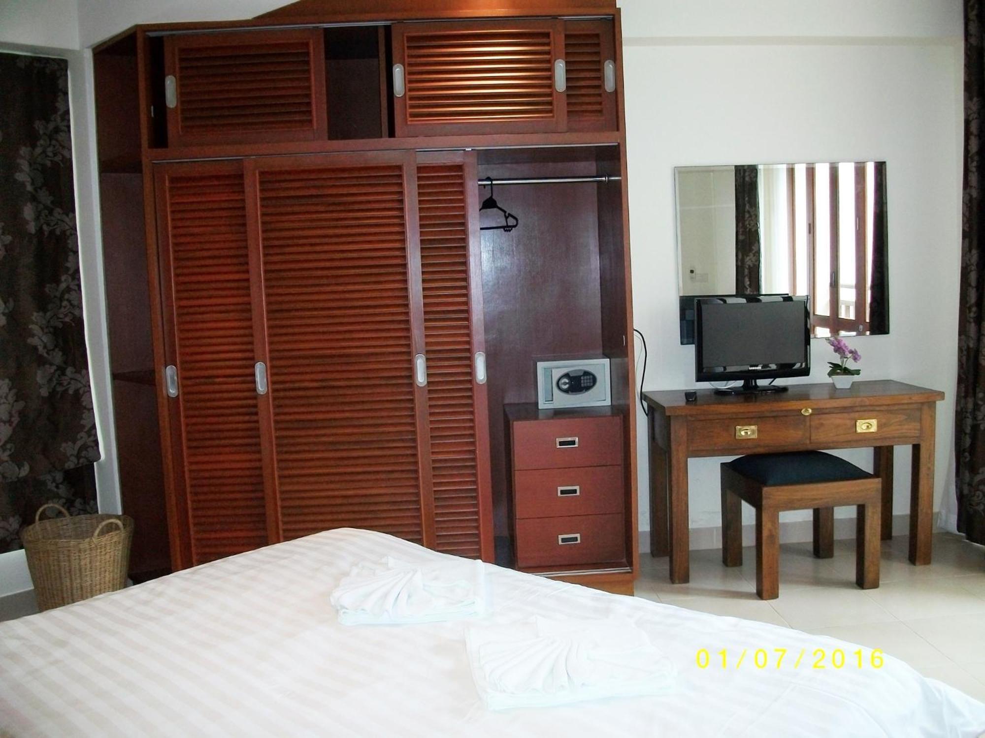 The Oriental Tropical Beach At Vip Resort Ban Phe Exterior foto