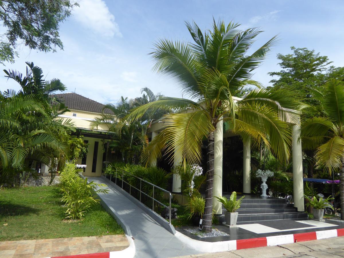 The Oriental Tropical Beach At Vip Resort Ban Phe Exterior foto