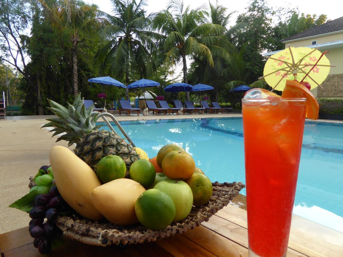 The Oriental Tropical Beach At Vip Resort Ban Phe Exterior foto